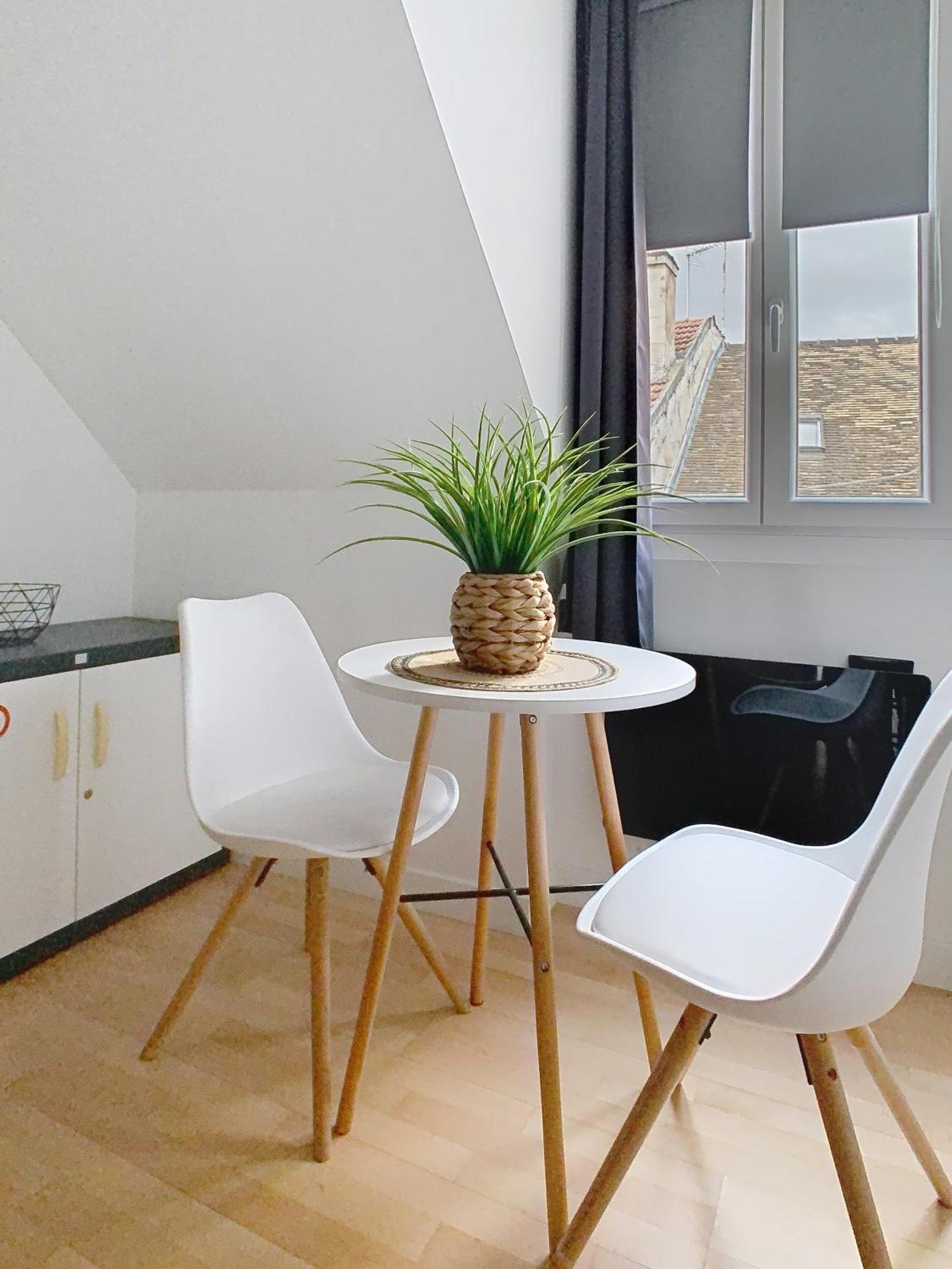 Ferienwohnung Le Briais Melun Exterior foto