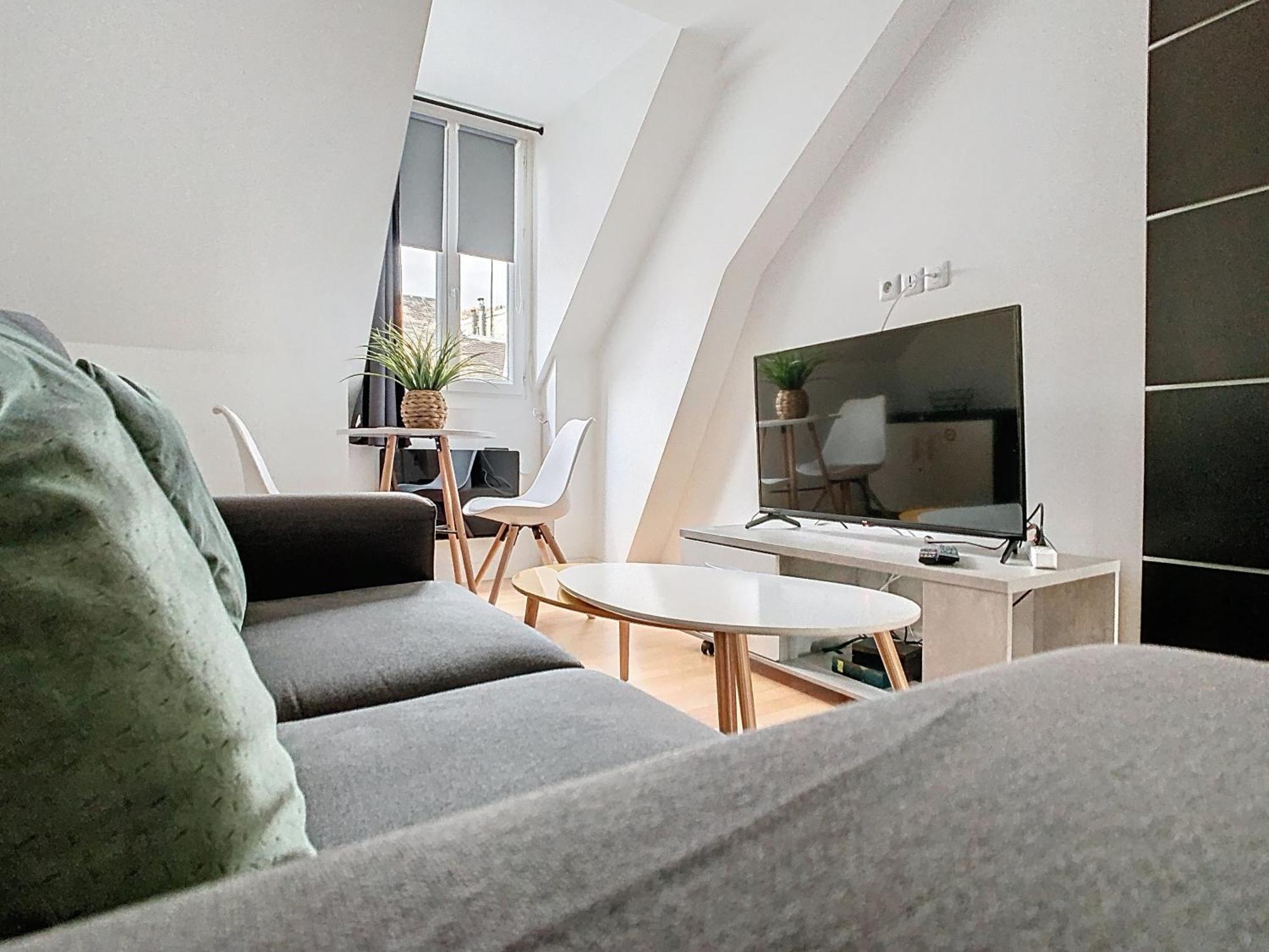 Ferienwohnung Le Briais Melun Exterior foto